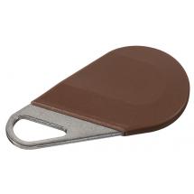 BADGE P.CLE MARRON 